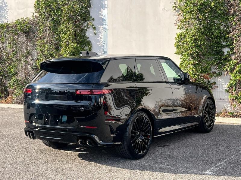 Image LAND-ROVER Range Rover Sport 4.4 P635 635ch MHEV SV Black