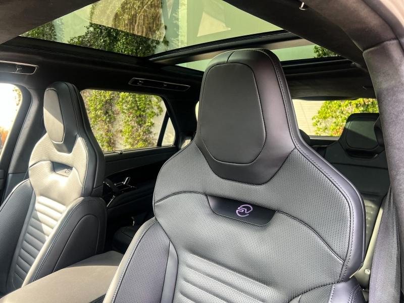 Image LAND-ROVER Range Rover Sport 4.4 P635 635ch MHEV SV Black