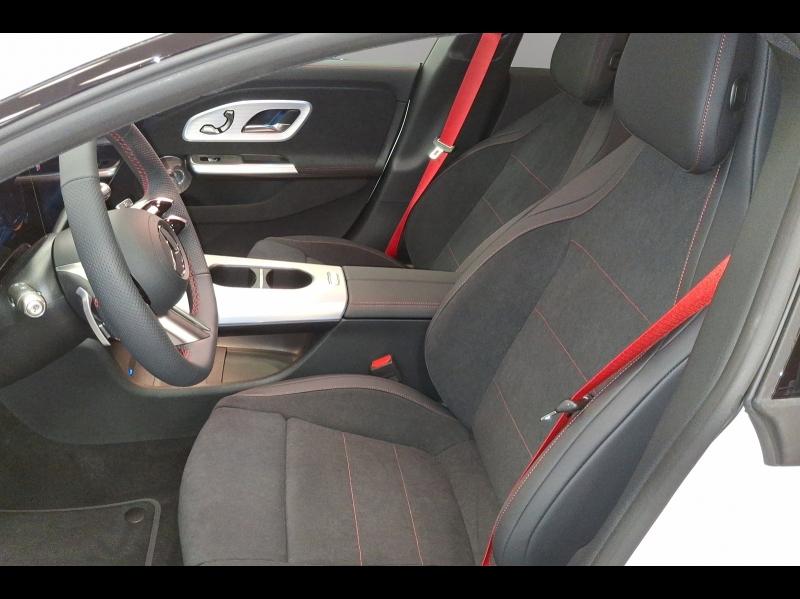 Image MERCEDES-BENZ CLA Shooting Brake 200 163+30ch AMG Line 8G-eDCT