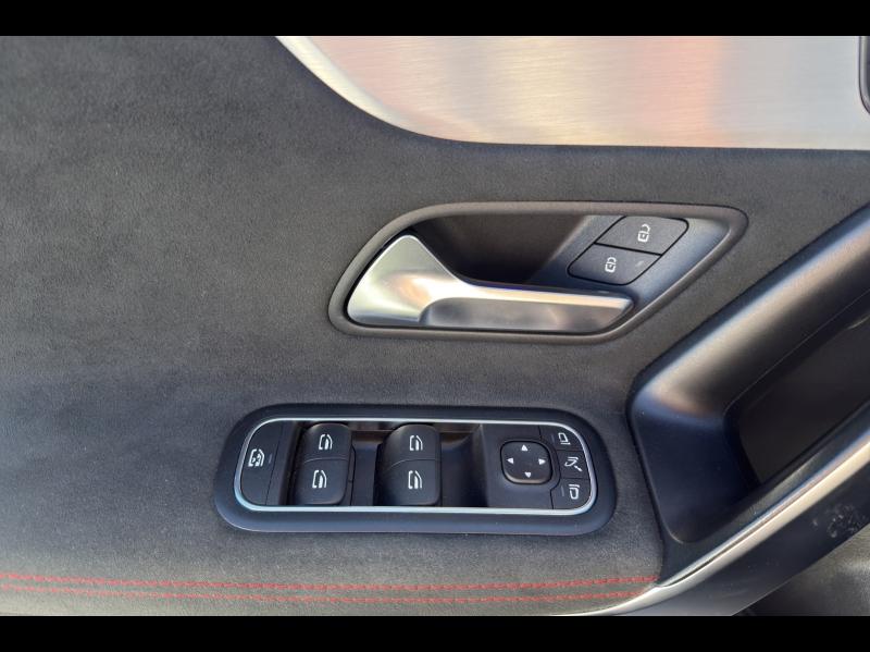 Image MERCEDES-BENZ CLA Shooting Brake 220 d 190ch AMG Line 8G-DCT