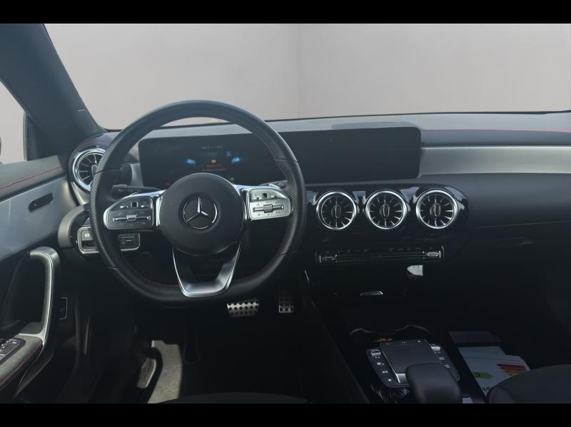 Image MERCEDES-BENZ CLA Shooting Brake 200 d 150ch AMG Line 8G-DCT