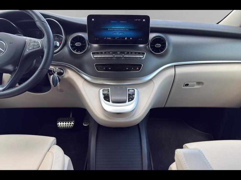 Image MERCEDES-BENZ Marco Polo 300 d 237ch 9G-Tronic 4Matic AMG Line