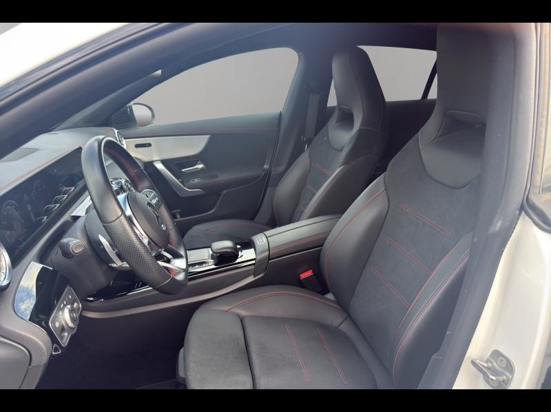 Image MERCEDES-BENZ CLA Shooting Brake 200 d 150ch AMG Line 8G-DCT