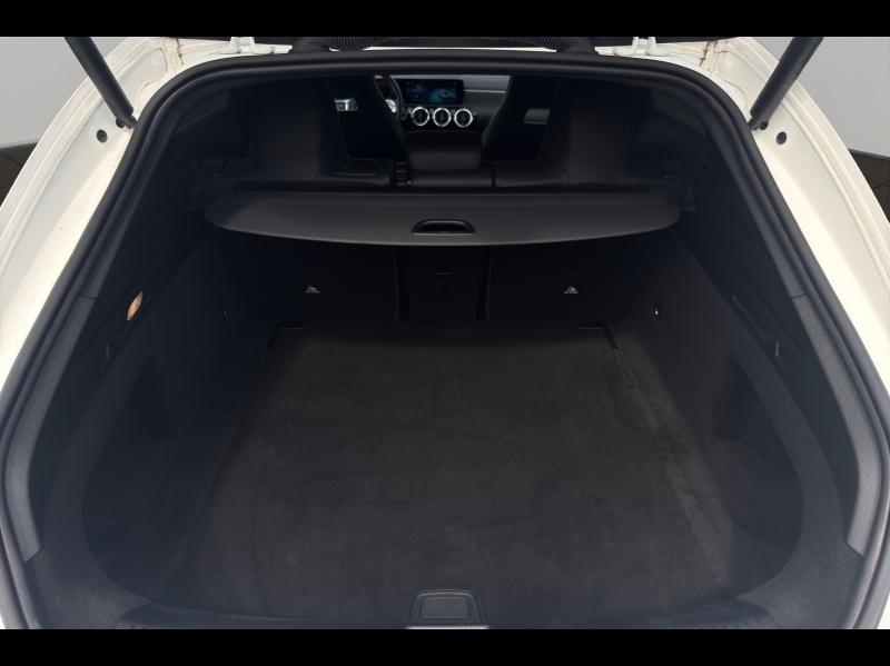Image MERCEDES-BENZ CLA Shooting Brake 200 d 150ch AMG Line 8G-DCT