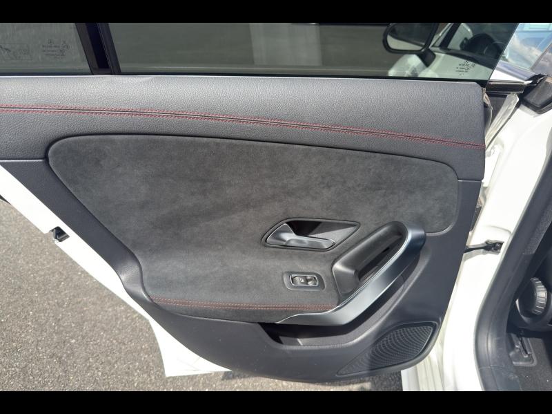 Image MERCEDES-BENZ CLA Shooting Brake 200 d 150ch AMG Line 8G-DCT