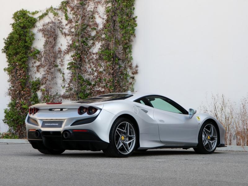 Image FERRARI F8 TRIBUTO V8 Biturbo 3.9
