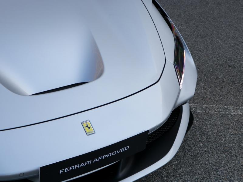 Image FERRARI F8 TRIBUTO V8 Biturbo 3.9