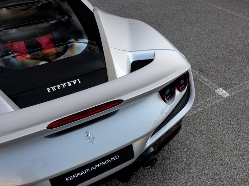 Image FERRARI F8 TRIBUTO V8 Biturbo 3.9
