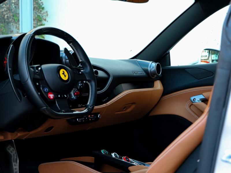 Image FERRARI F8 TRIBUTO V8 Biturbo 3.9