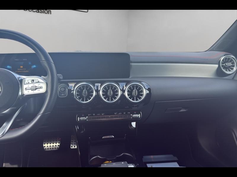 Image MERCEDES-BENZ CLA Shooting Brake 200 d 150ch AMG Line 8G-DCT