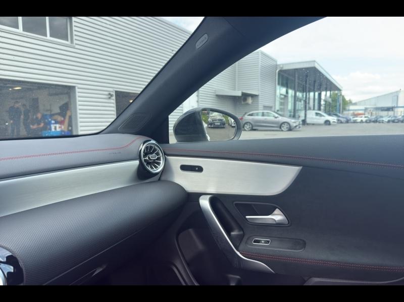 Image MERCEDES-BENZ CLA Shooting Brake 200 d 150ch AMG Line 8G-DCT