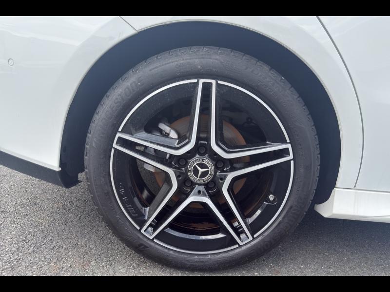 Image MERCEDES-BENZ CLA Shooting Brake 200 d 150ch AMG Line 8G-DCT