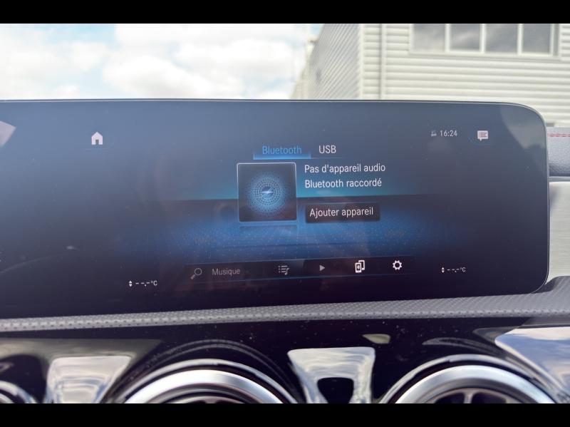 Image MERCEDES-BENZ CLA Shooting Brake 200 d 150ch AMG Line 8G-DCT