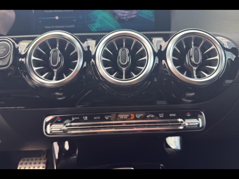 Image MERCEDES-BENZ CLA Shooting Brake 200 d 150ch AMG Line 8G-DCT