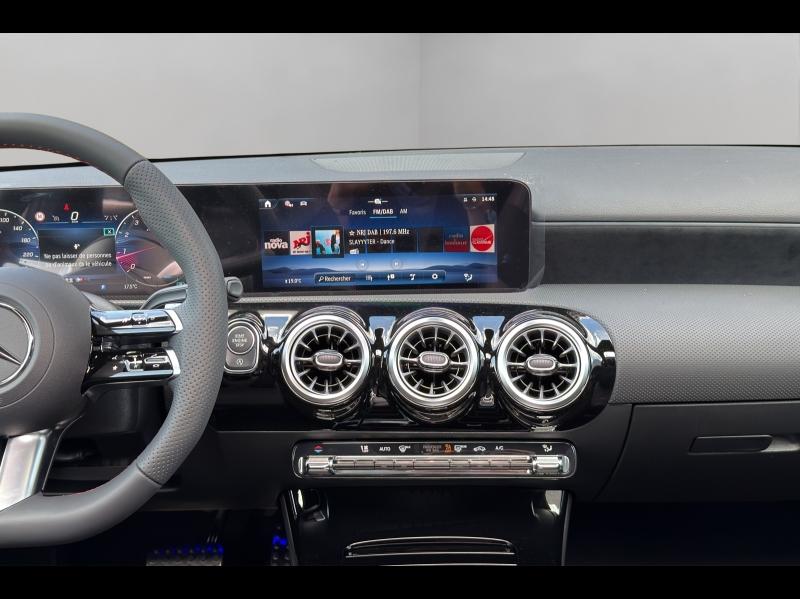 Image MERCEDES-BENZ Classe A 180 136ch AMG Line 7G-DCT