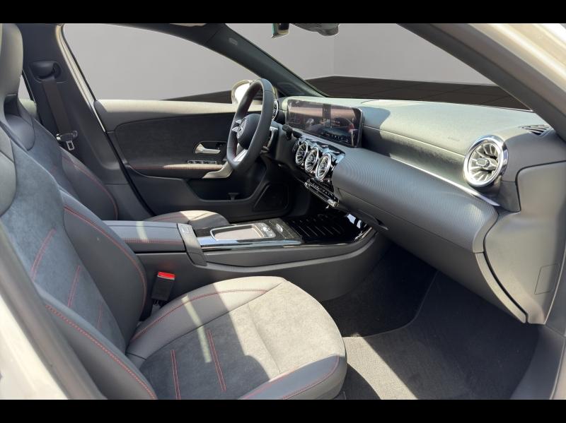 Image MERCEDES-BENZ Classe A 180 136ch AMG Line 7G-DCT