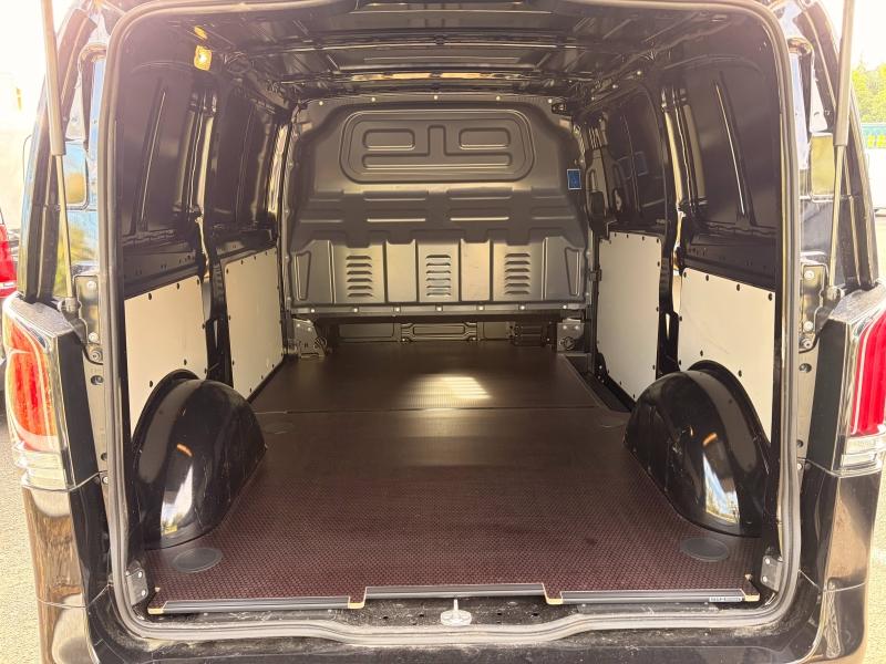 Image MERCEDES-BENZ Vito Fg 114 CDI Compact Select Propulsion 9G-Tronic 2 places