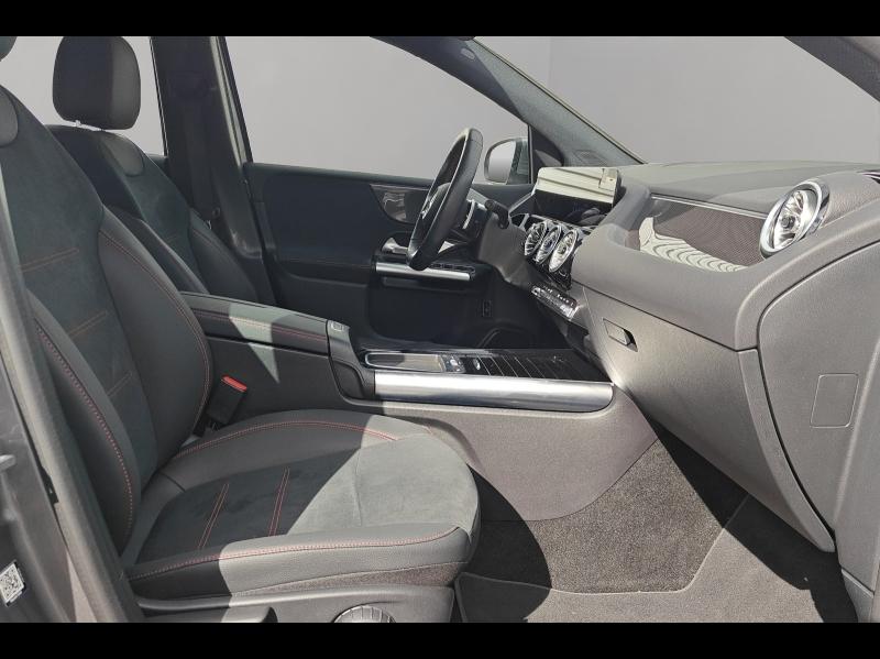 Image MERCEDES-BENZ Classe B 180 136ch AMG Line 7G-DCT