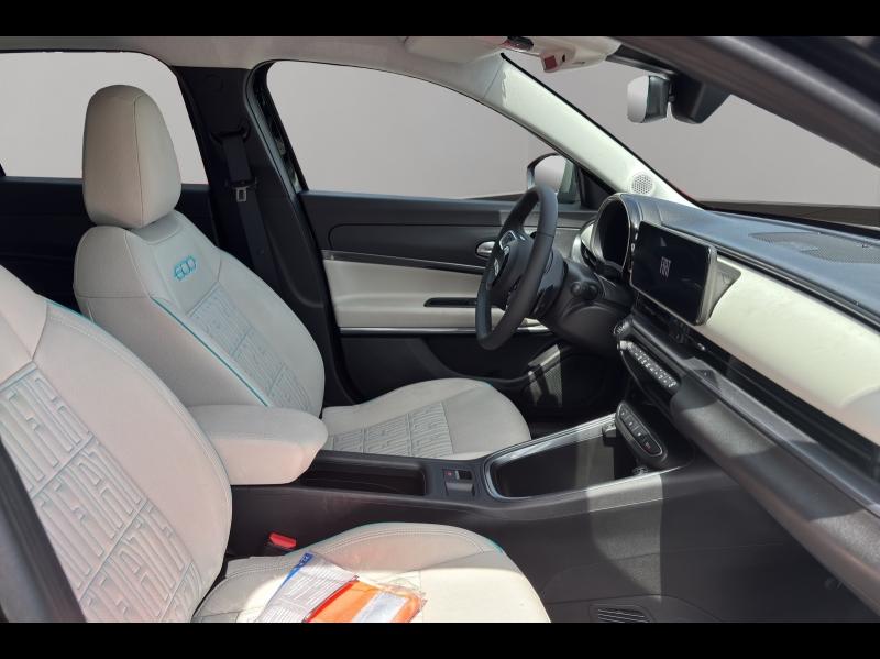 Image FIAT 600 1.2 Hybrid Turbo 110ch La Prima eDCT6