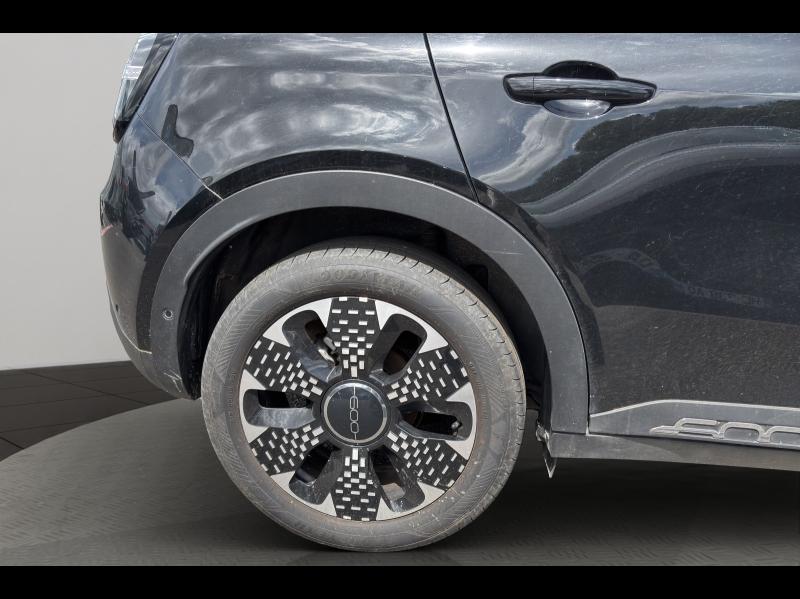 Image FIAT 600 1.2 Hybrid Turbo 110ch La Prima eDCT6