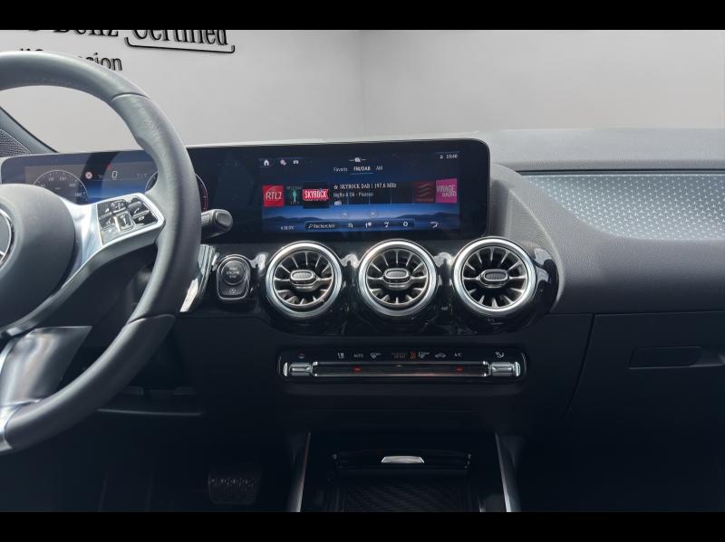 Image MERCEDES-BENZ GLA 200 d 150ch Progressive Line 8G-DCT