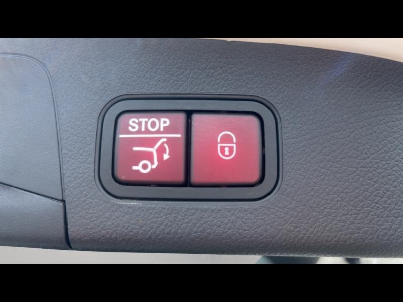 Image MERCEDES-BENZ GLA 200 d 150ch Progressive Line 8G-DCT