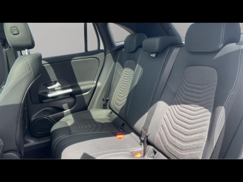Image MERCEDES-BENZ GLA 200 d 150ch Progressive Line 8G-DCT