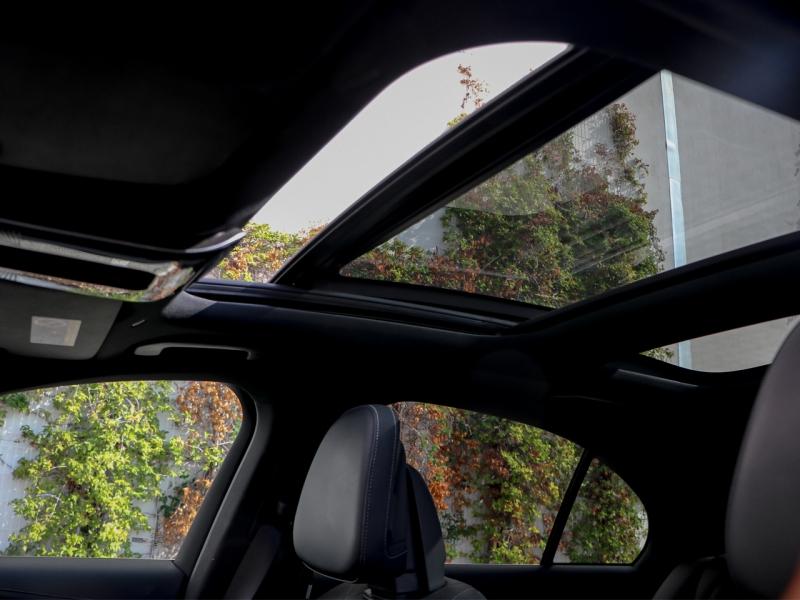 Image MERCEDES-BENZ Classe E 300 e 204+129ch AMG Line 9G-Tronic