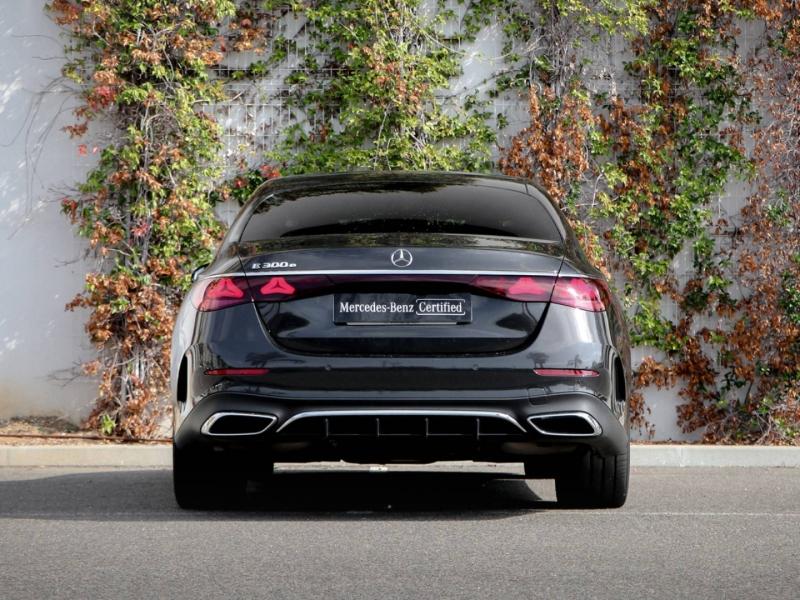 Image MERCEDES-BENZ Classe E 300 e 204+129ch AMG Line 9G-Tronic