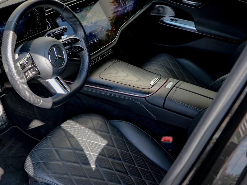 Image MERCEDES-BENZ Classe E 300 e 204+129ch AMG Line 9G-Tronic