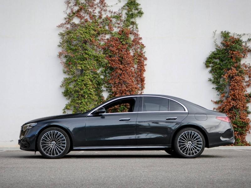 Image MERCEDES-BENZ Classe E 300 e 204+129ch AMG Line 9G-Tronic