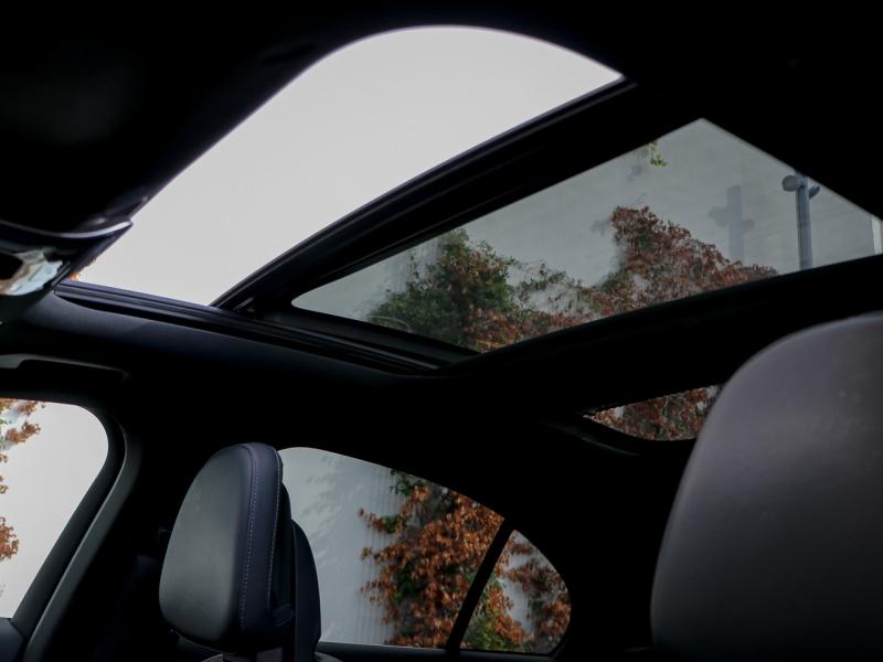 Image MERCEDES-BENZ Classe E 300 e 204+129ch AMG Line 9G-Tronic