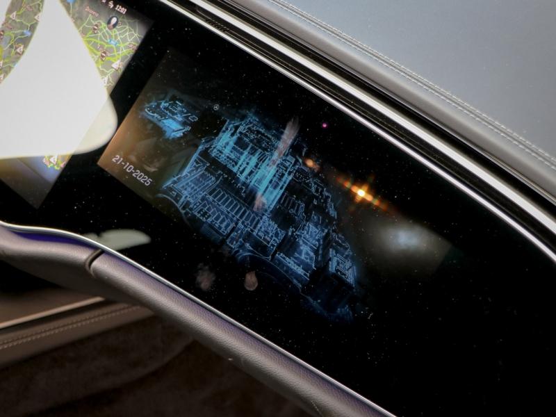 Image MERCEDES-BENZ Classe E 300 e 204+129ch AMG Line 9G-Tronic
