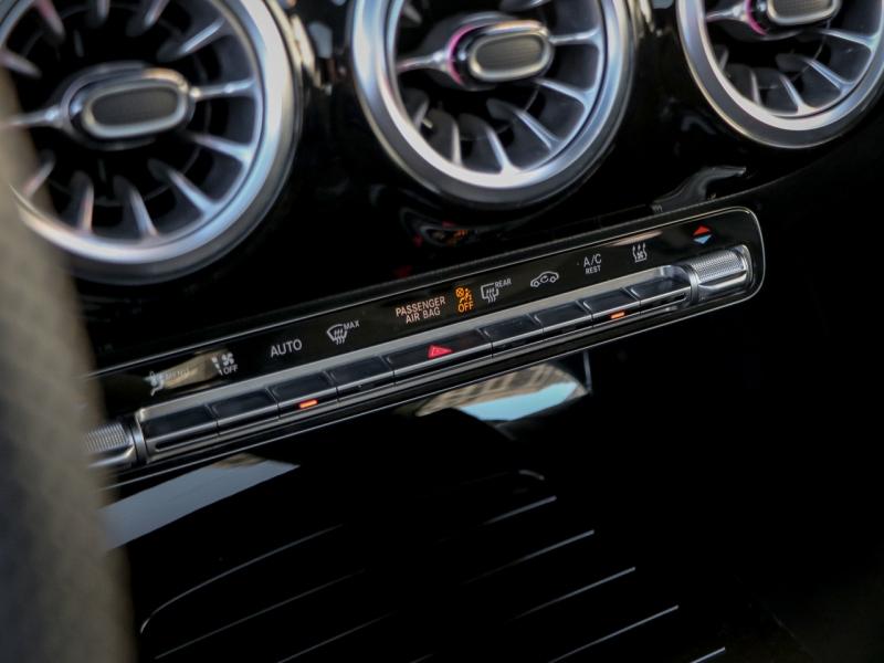 Image MERCEDES-BENZ Classe A 250 e Hybrid EQ 163+109ch AMG Line 8G-DCT
