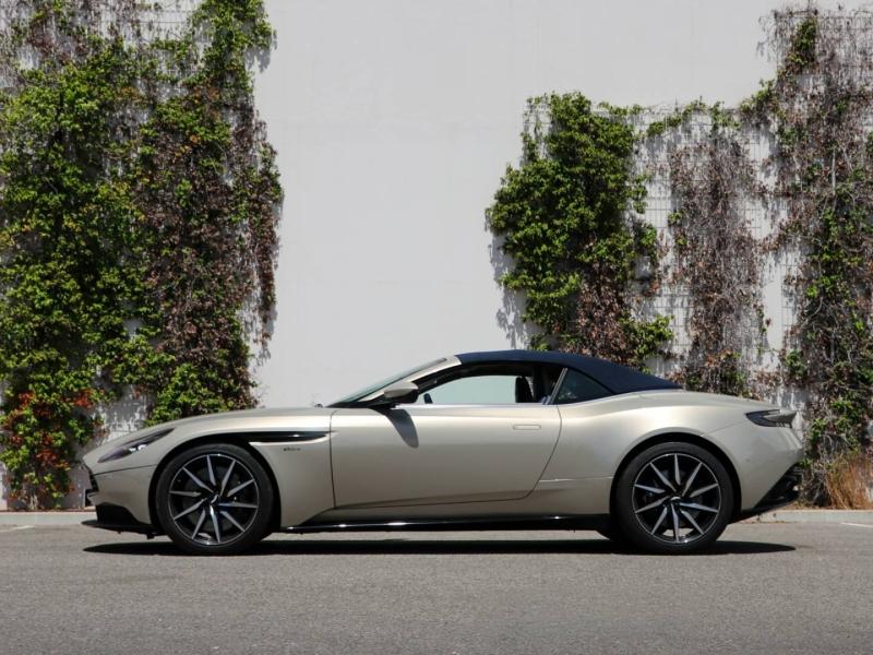 Image ASTON MARTIN DB11 Volante V8 4.0 510ch BVA8