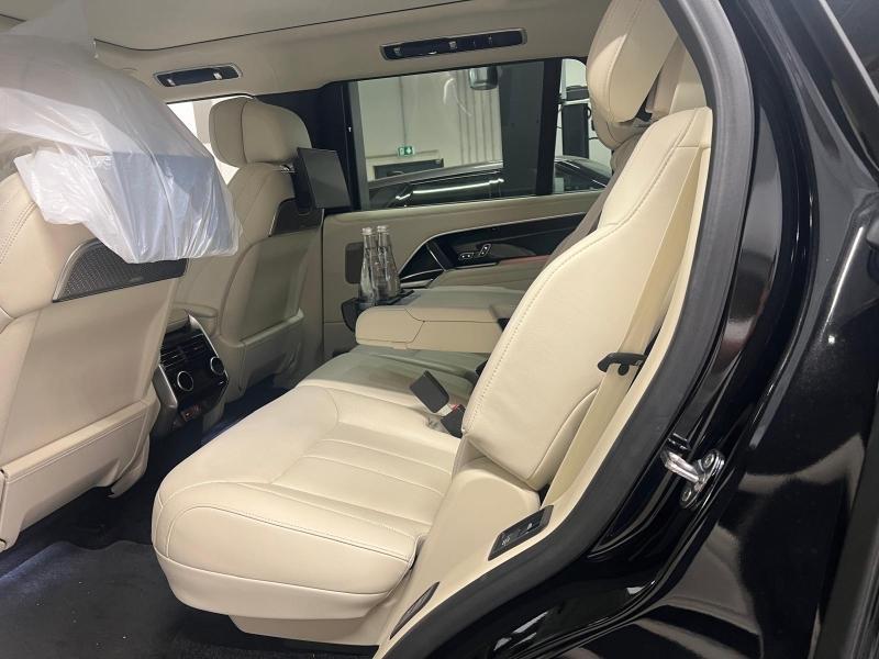Image LAND-ROVER Range Rover 4.4 P530 530ch Autobiography LWB 7 places