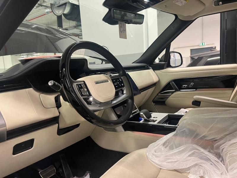 Image LAND-ROVER Range Rover 4.4 P530 530ch Autobiography LWB 7 places