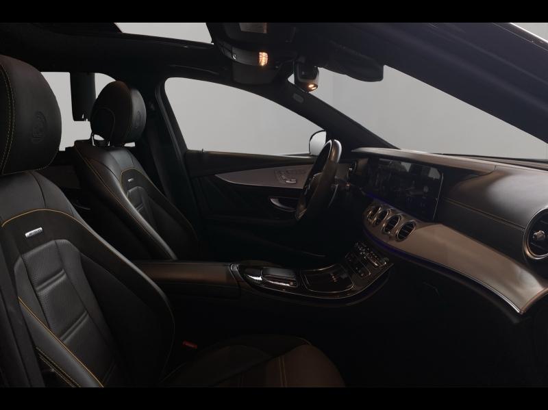 Image MERCEDES-BENZ Classe E Break 63 AMG S 612ch 4Matic+ Speedshift MCT AMG