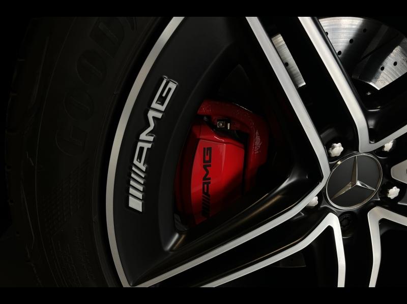 Image MERCEDES-BENZ Classe E Break 63 AMG S 612ch 4Matic+ Speedshift MCT AMG
