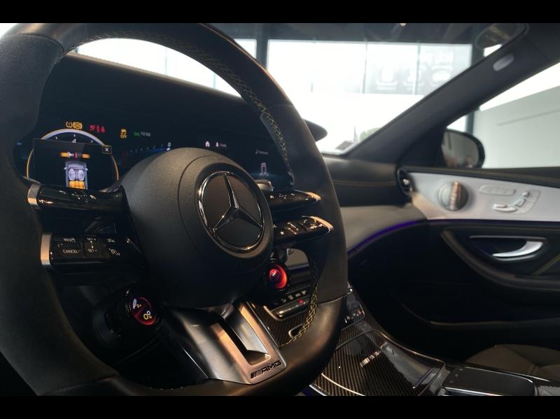 Image MERCEDES-BENZ Classe E Break 63 AMG S 612ch 4Matic+ Speedshift MCT AMG