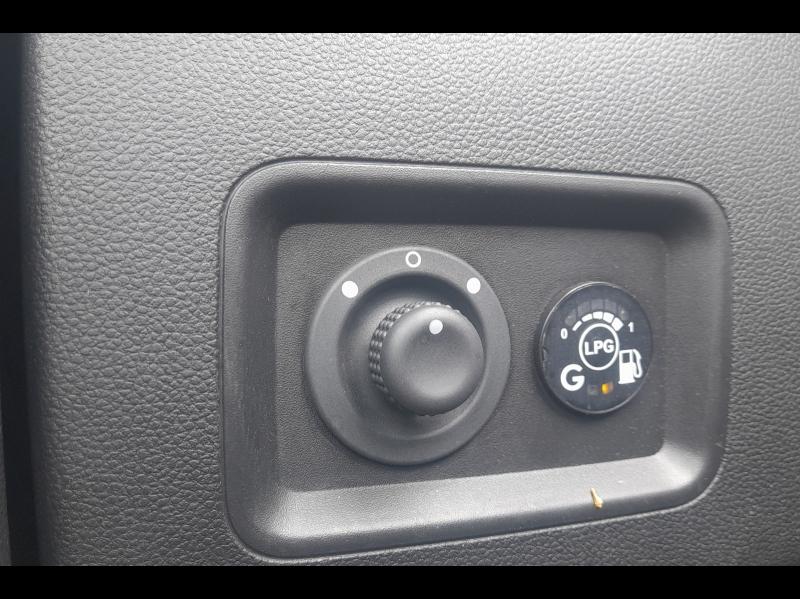 Image DACIA Duster 1.0 ECO-G 100ch 15 ans 4x2 - E6U