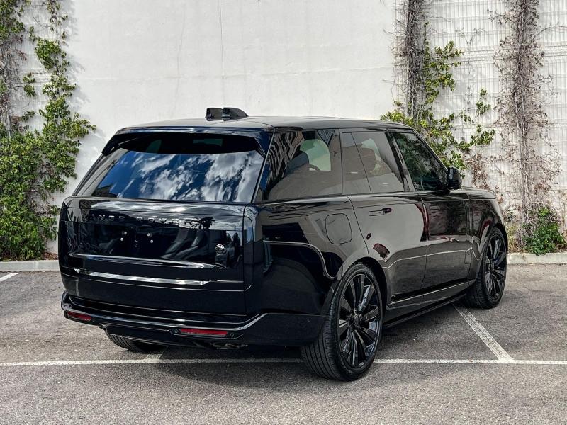 Image LAND-ROVER Range Rover 4.4 P615 615ch SV Black SWB