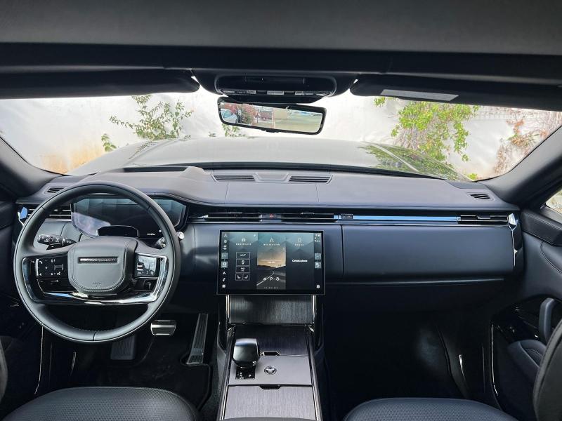 Image LAND-ROVER Range Rover 4.4 P615 615ch SV Black SWB