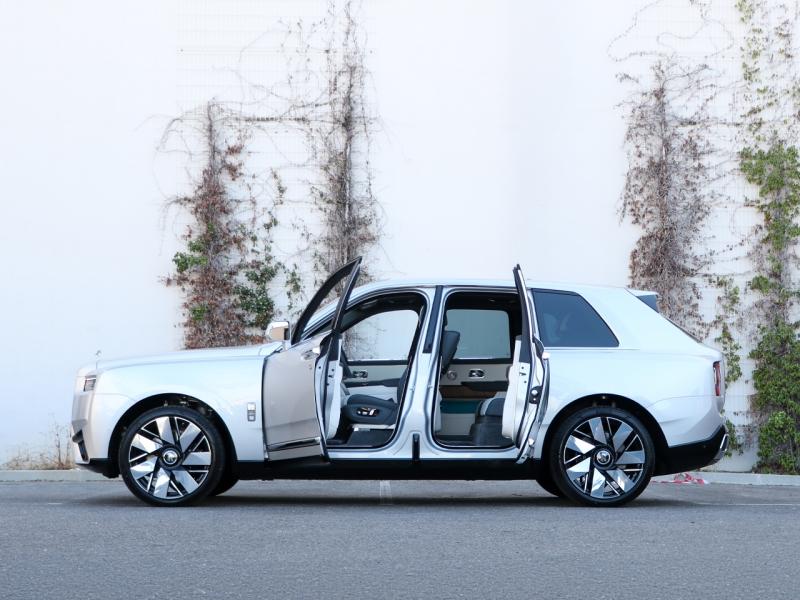 Image ROLLS-ROYCE Cullinan V12 6.75 Bi-Turbo 571ch