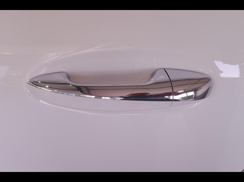 Image MERCEDES-BENZ GLA 250 e Hybrid EQ 218ch Progressive Line 8G-DCT