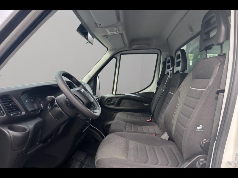 Image IVECO Daily CCb 35C16H empattement 4100 3.0
