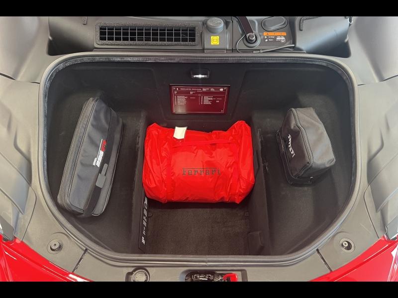 Image FERRARI 296 GBT BERL M.POST 6C T 8M IBRI