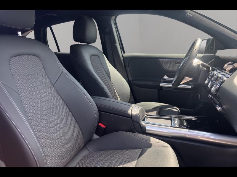 Image MERCEDES-BENZ GLA 200 d 150ch Progressive Line 8G-DCT