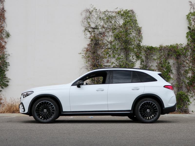 Image MERCEDES-BENZ Glc 220 d 4MATIC AMG Line