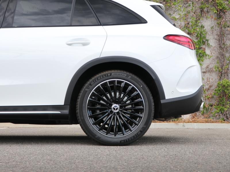 Image MERCEDES-BENZ Glc 220 d 4MATIC AMG Line